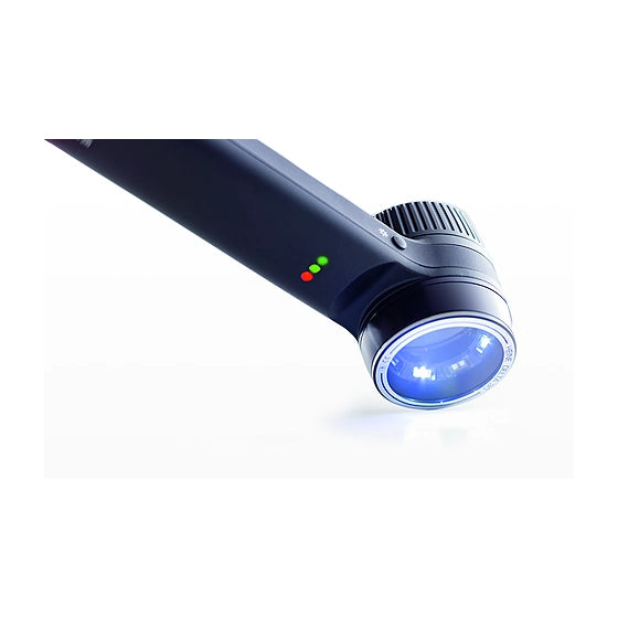 HEINE DELTA® 30 PRO Dermatoscope used for skin examination